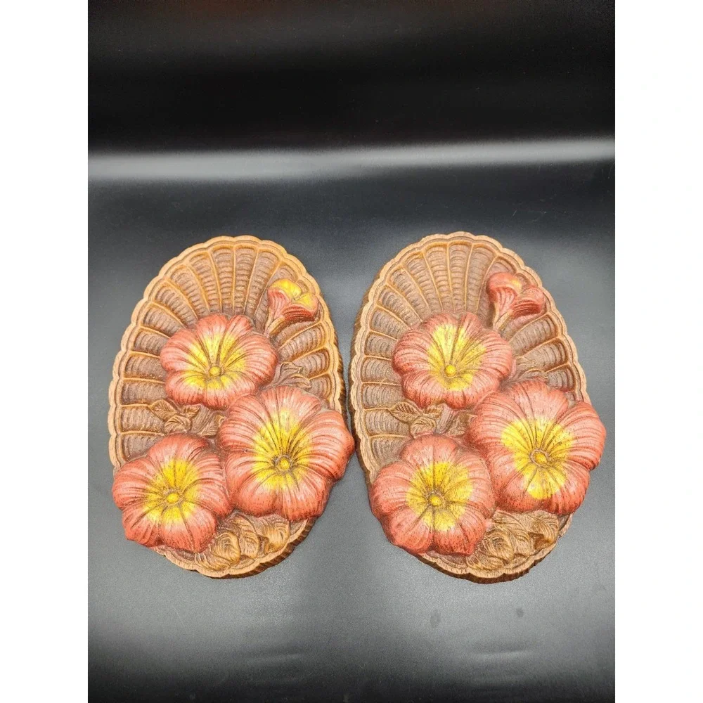 Vintage Poppy Flowers Oval Pressed Wood Wall Hangings Set Of 2 10